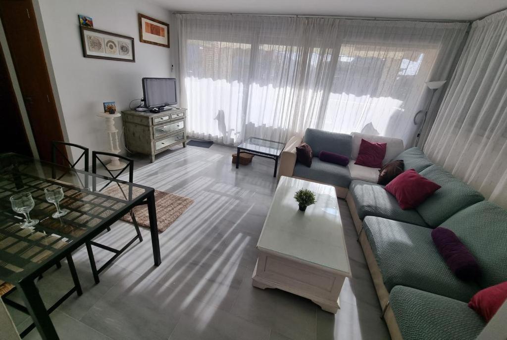 Apartamentos Elegance Denia Εξωτερικό φωτογραφία